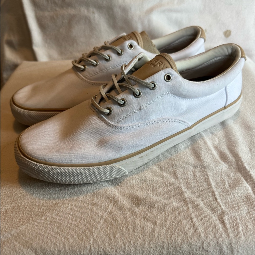 BRAND NEW Sperry Men's White Canvas Boat Shoes men’s size 11